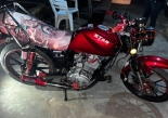 Motocicleta utilizada por la víctima.