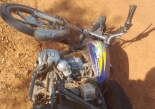 Motocicleta conducida por el Adolescente.
