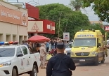 Tenso ambiente en el lugar del asalto con rehén 