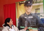 Ña Obulia, frente a una imagen de su hijo secuestrado.