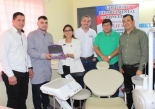 Entrega de equipo odontológico en Paso Barreto