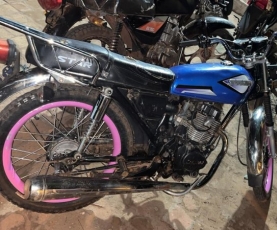 MOTOCICLISTA CON ANTECEDENTES HUYÓ TRAS ACCIDENTE 