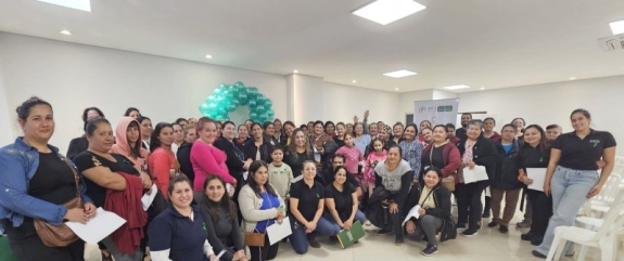 CON UNA GRAN CONVOCATORIA SE REALIZÓ LA JORNADA DE CAPACITACIÓN “LAZO VERDE” PARA LA PROTECCIÓN DE LA NIÑEZ Y LA ADOLESCENCIA EN ITAUGUA