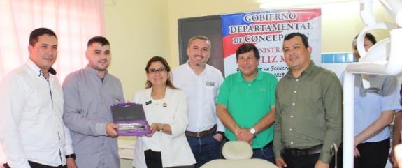 ENTREGAN EQUIPOS MÉDICOS Y VERIFICAN OBRAS DE NUEVA USF