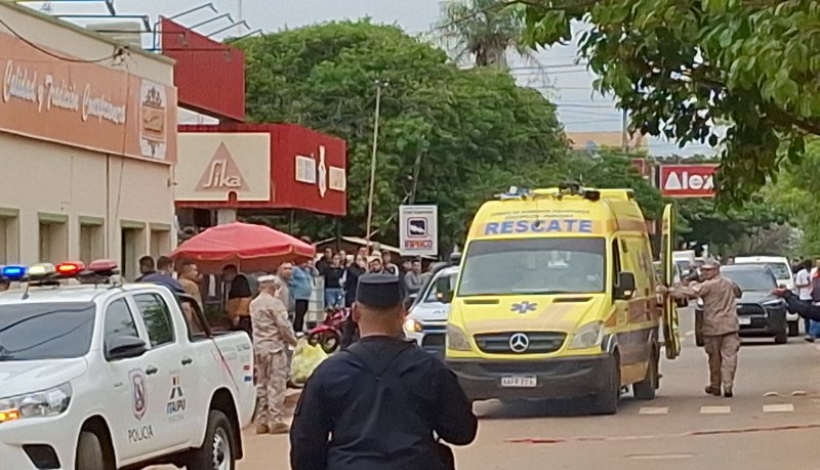 Tenso ambiente en el lugar del asalto con rehén 