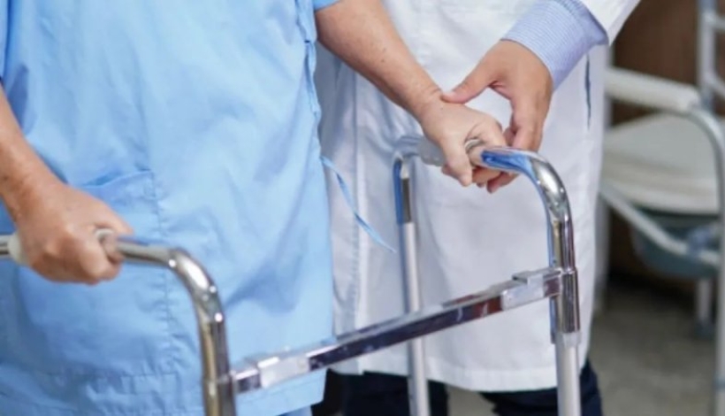 Utilizan la inteligencia artificial para predecir la evolución de las personas diagnosticadas con esclerosis múltiple