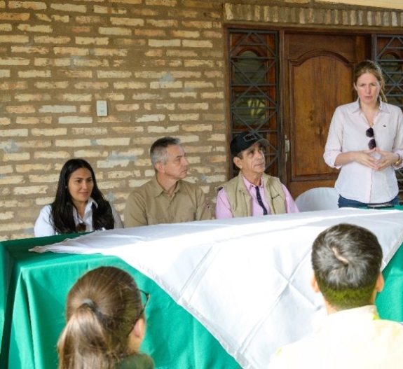 PRIMERA FIRMA DE CONTRATO DEL PROGRAMA DE FOMENTO FORESTAL ÑAÑOTY IMPULSADO POR PARACEL