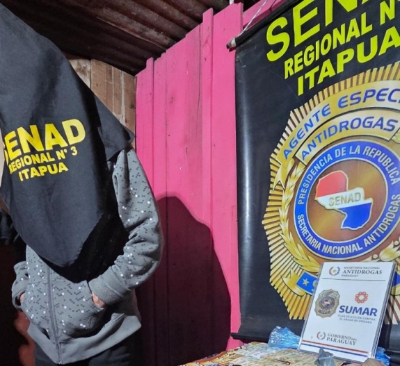 DETIENEN A ADULTO MAYOR POR VENTA DE DROGAS A MENORES