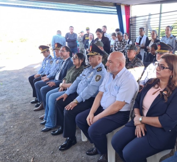 COMANDANTE PARTICIPA DE INAUGURACIÓN DE MEJORAS EN LOCALES POLICIALES.