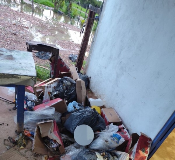 DENUNCIAN HURTO EN ESCUELA DE VILLA SAN MIGUEL
