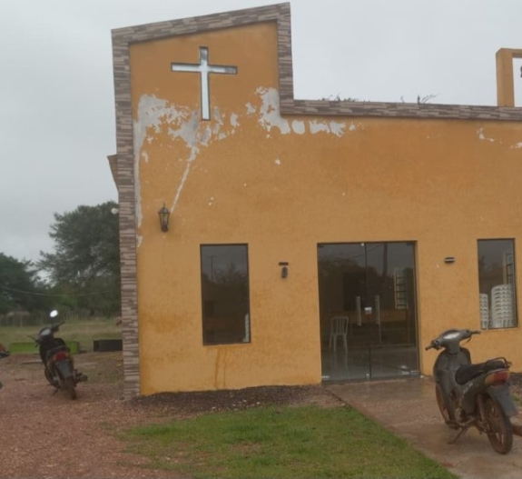 DESCONOCIDOS ROBAN EQUIPOS Y CABLEADO EN CAPILLA DEL BARRIO SAN CARLOS